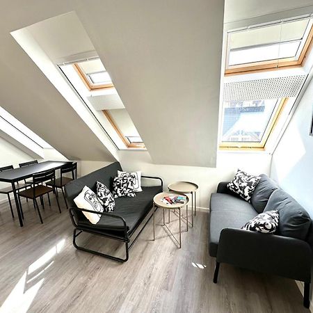 Palace Quarter 2 Peaceful Modern Central Top Floor Apartment Budapest Esterno foto