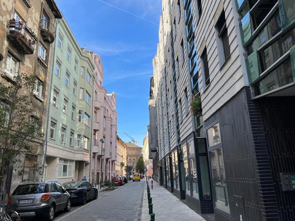 Palace Quarter 2 Peaceful Modern Central Top Floor Apartment Budapest Esterno foto